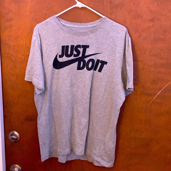 Nike Men's Just Do It T-shirt - Picture 1 of 2